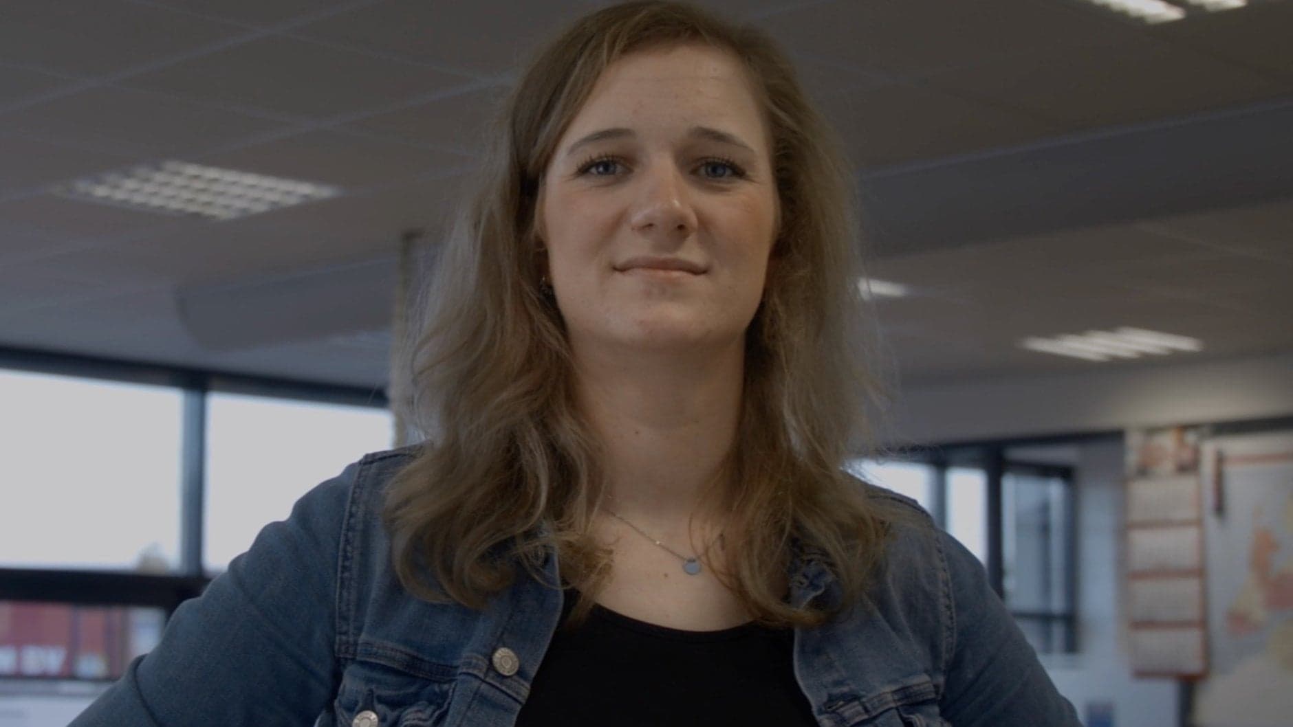Janni maakte gebruik van het opleidingsbudget voor de transport en logistiek
