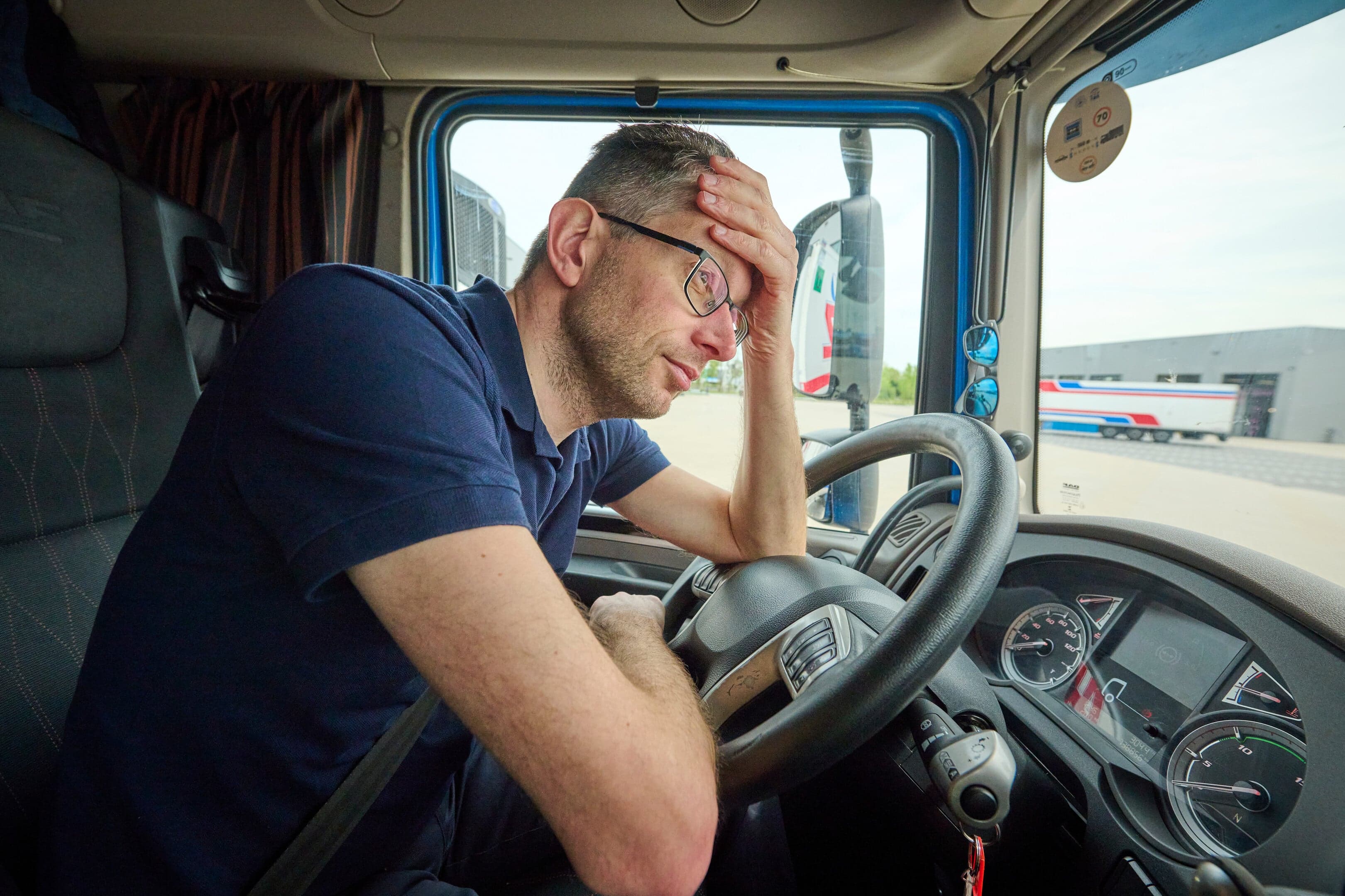 Werknemer met stress verzuim STL