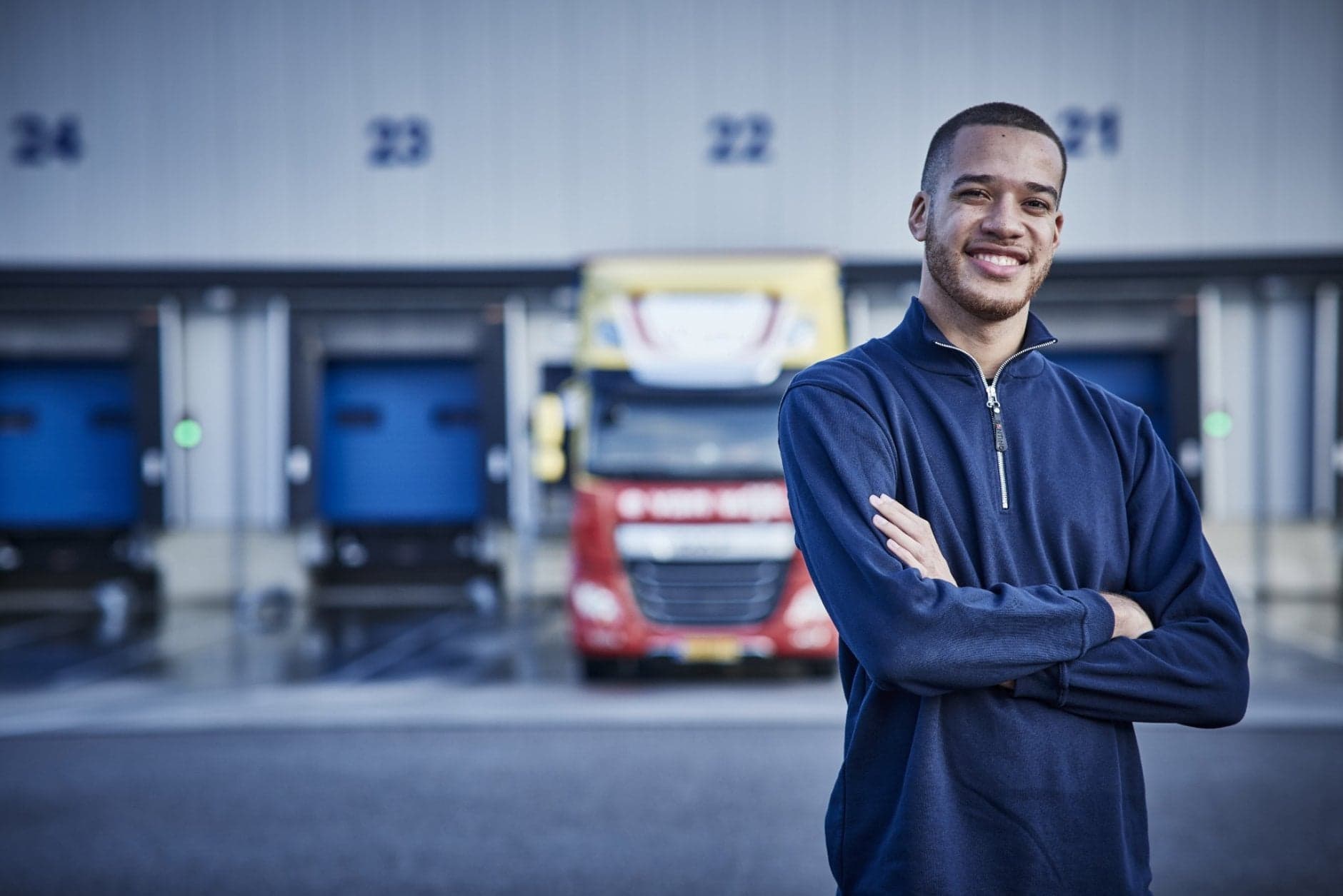 BBL-student voor vrachtwagen