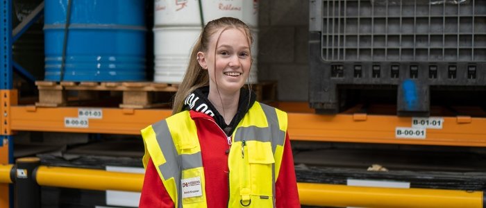 Logistiek medewerker Norah Kroonen