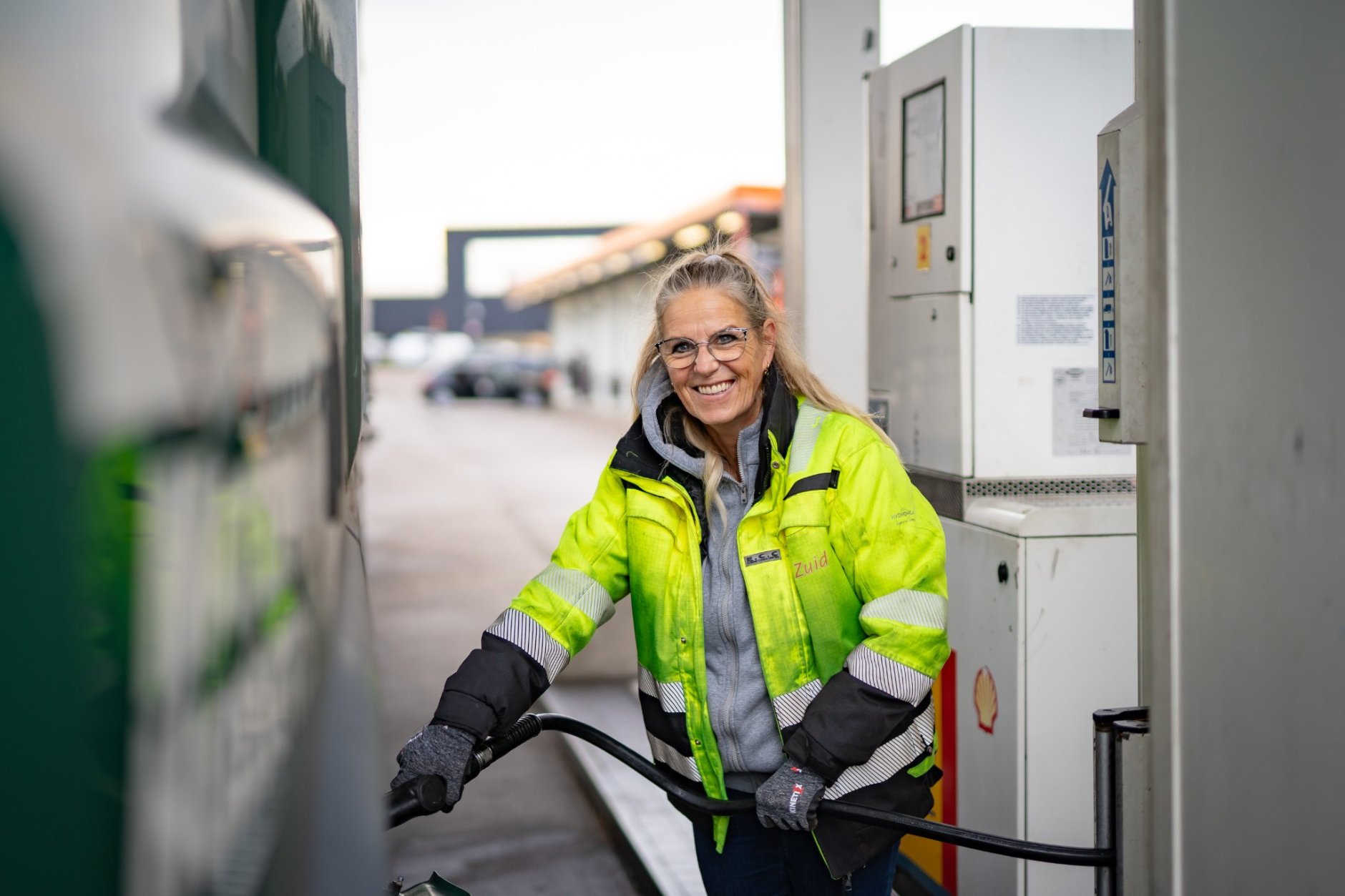 Vrachtwagenchauffeur Natalie Sender in Transport en Logistiek