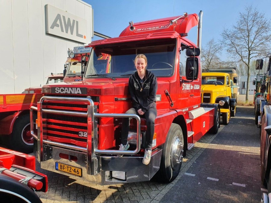 Michelle_Kuipers_vrachtwagen