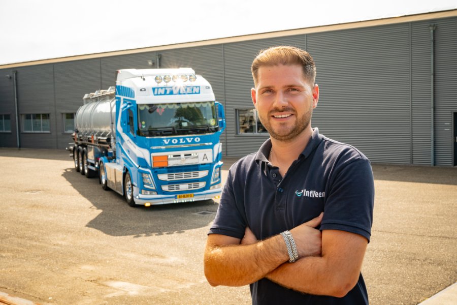 Vrachtwagenchauffeur tanktransport Bernardo