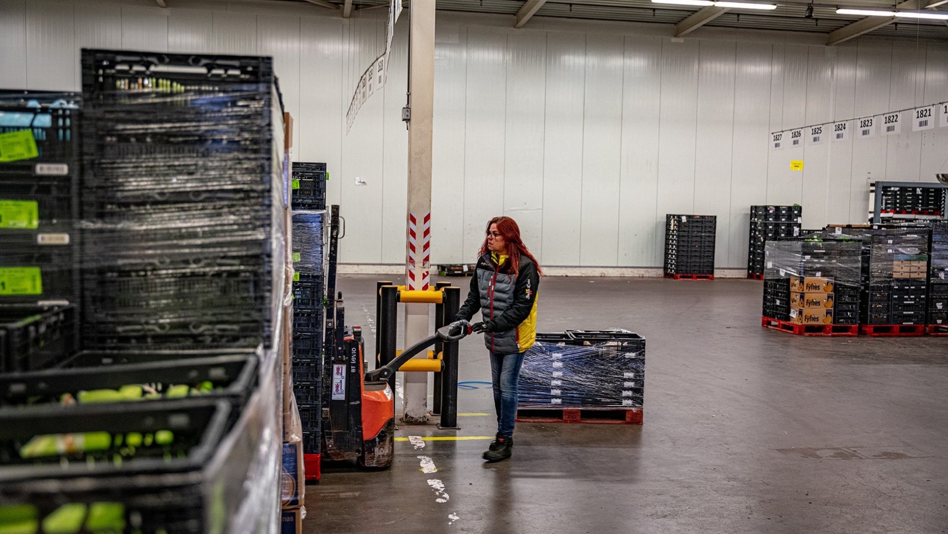 Vrachtwagenchauffeur Marlena met pompwagen