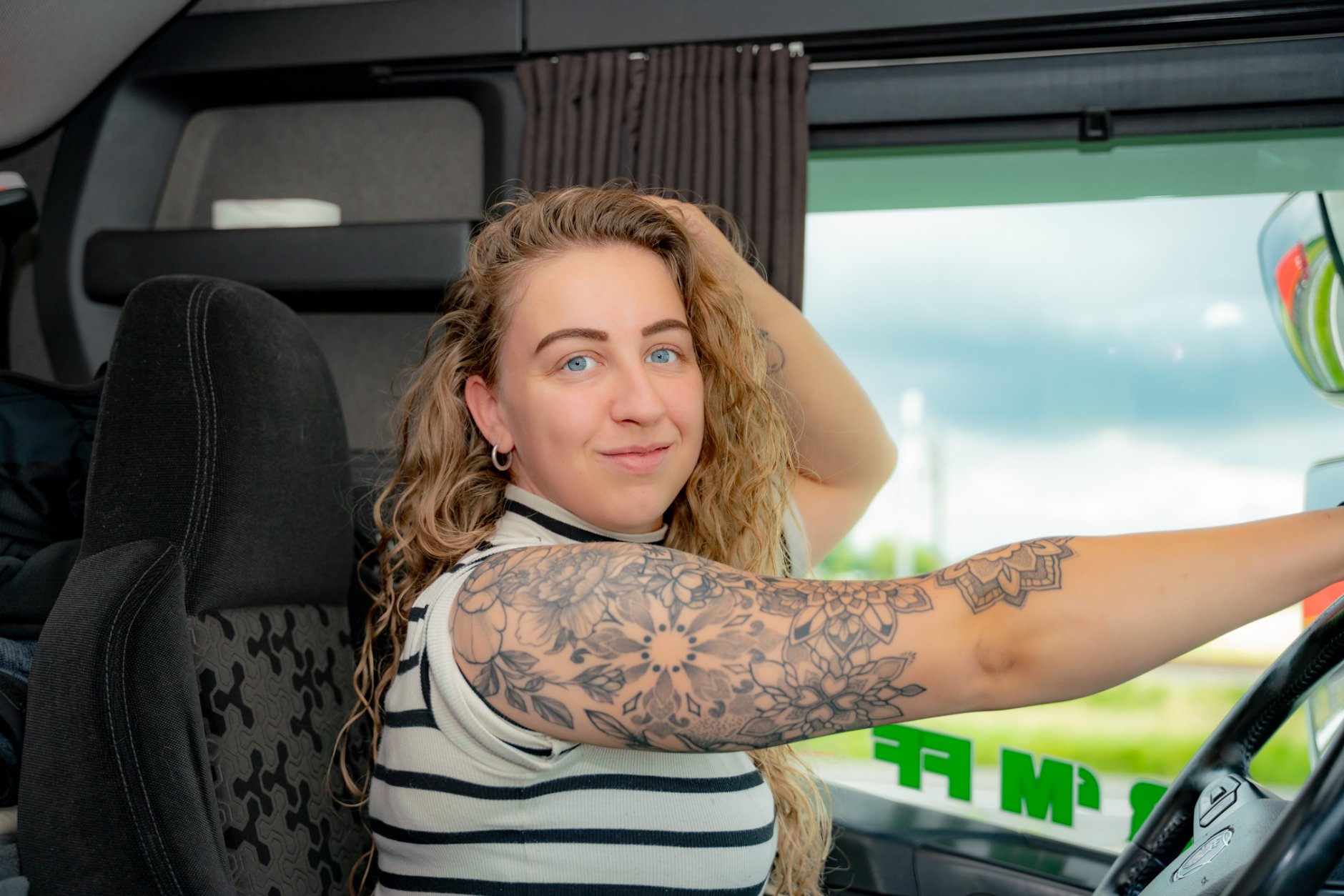 Vrachtwagenchauffeur Denise Damen