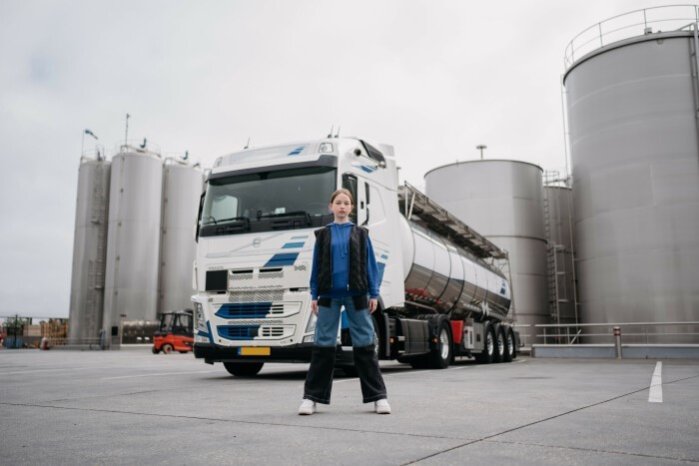 BBL student voor vrachtwagen