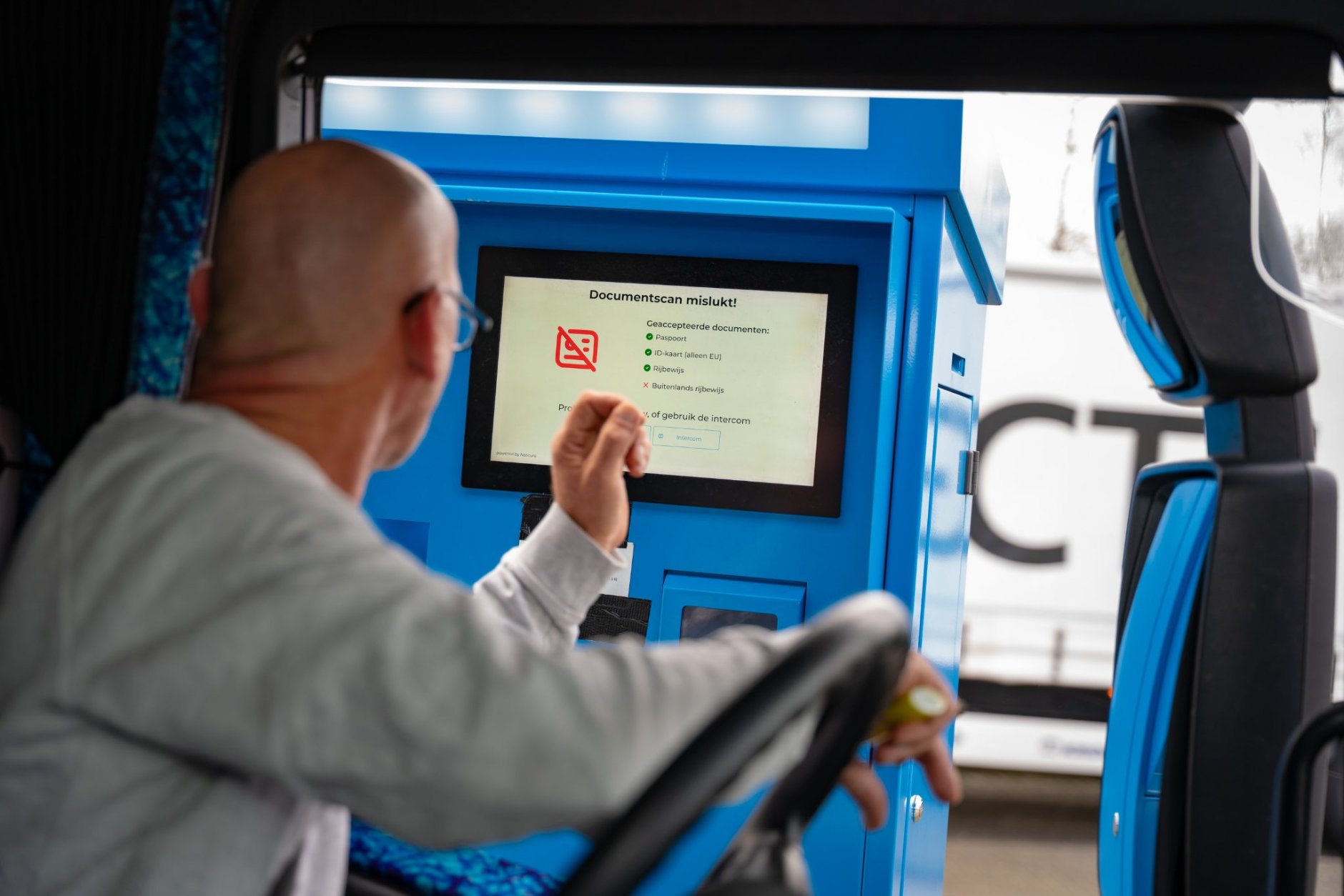 Vrachtwagenchauffeur Sander Hector