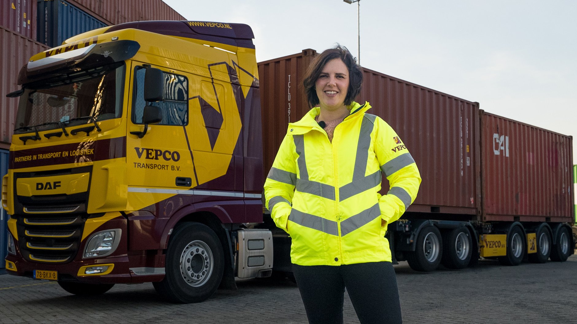 Chauffeur zeecontainertransport