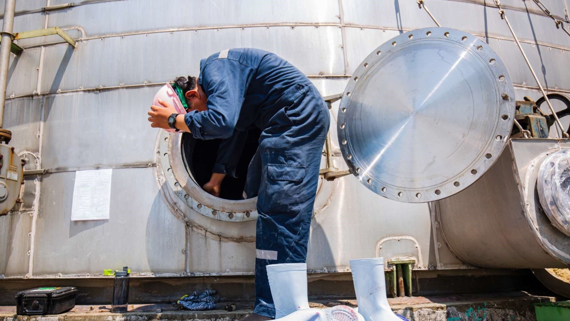 Toolbox STL voor veiligheid, man kleine opening tank