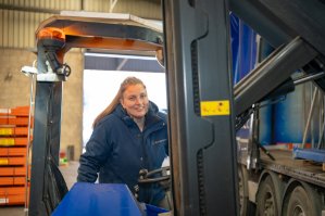 Vrachtwagenchauffeur Marlinde Bulsink Internationaal Transport