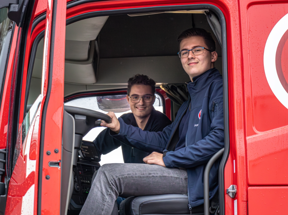 BBL-studenten worden vrachtwagenchauffeurs in transport en logistiek