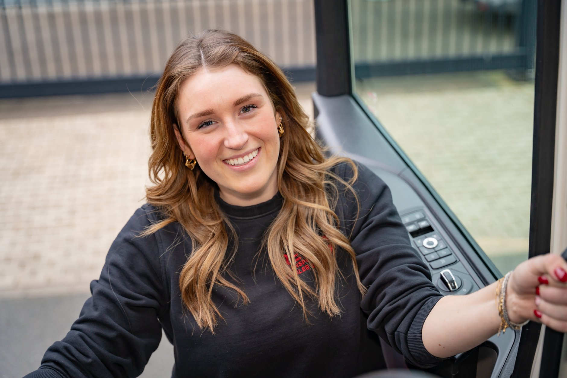 Vrachtwagenchauffeur Merel Schenk