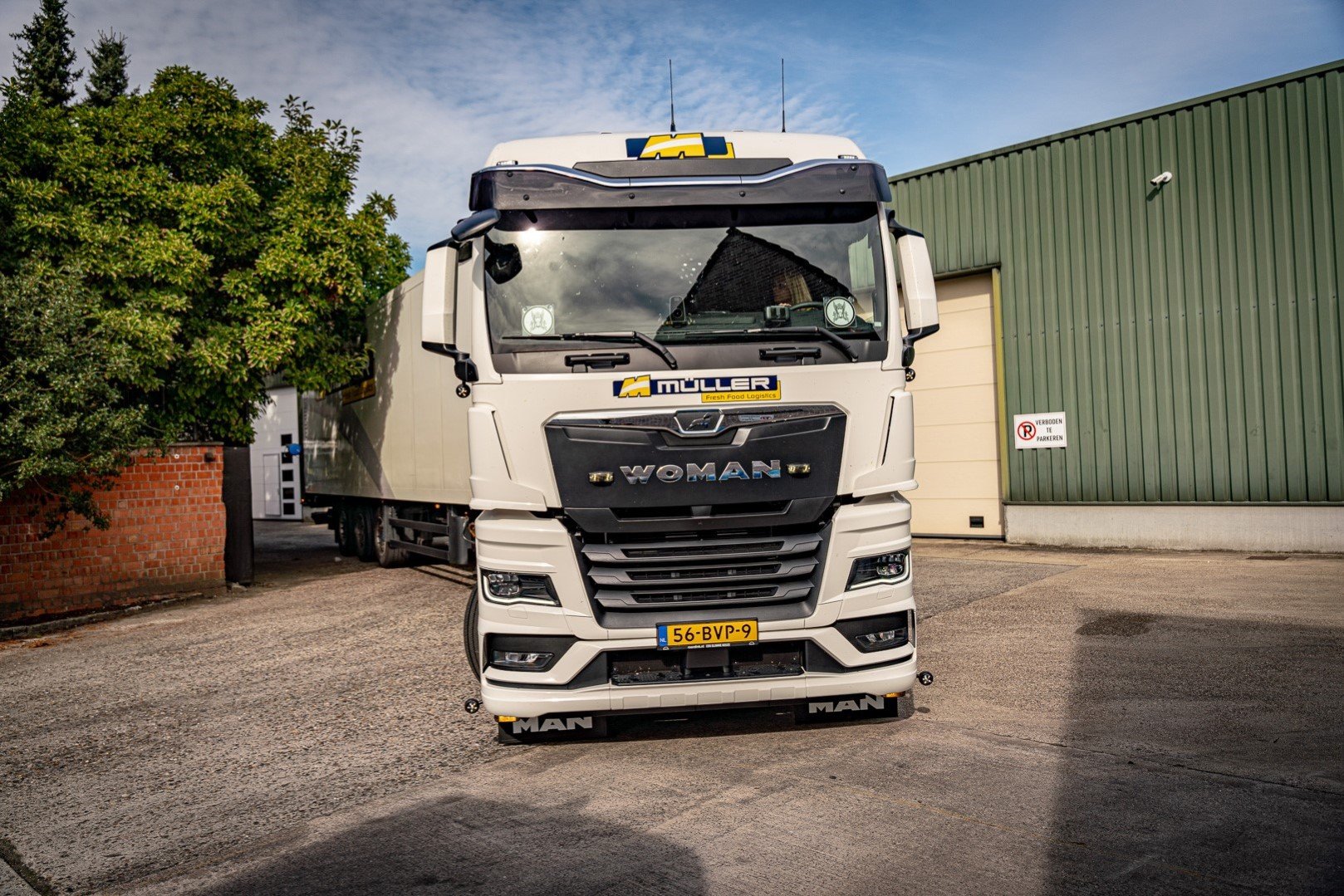 WOMAN truck de speciale truck van MAN